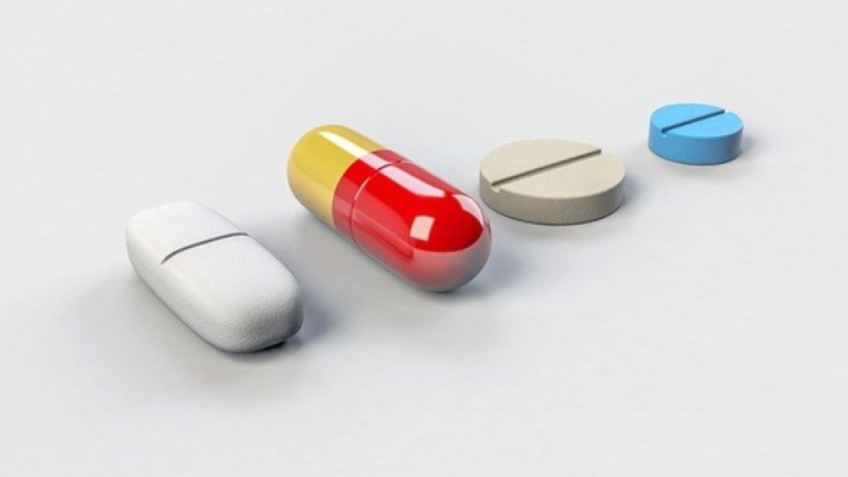 What are the common medical uses of Nandrolone Decanoate?